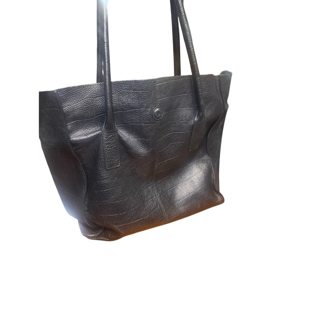 All purpose leather tote bag in good condition